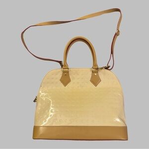 ARCADIA Cream Patent Leather Tote